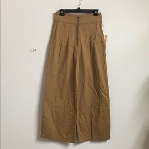 Forever 21 Contemporary camel pants size medium